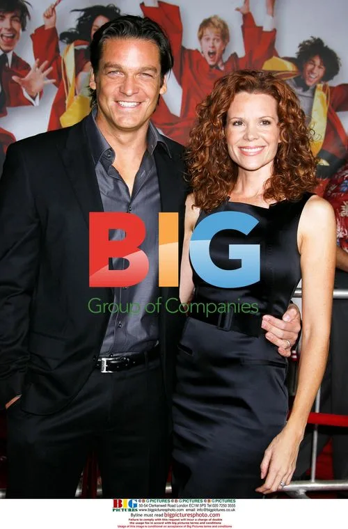 Bart Johnson and Robyn Lively at "High School Musical 3" Premiere