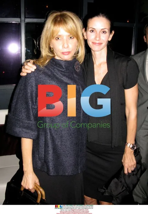 Rosanna Arquette and Courtney Cox Arquette at Feeding America Charity Launch