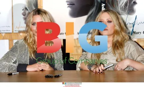 Ashley and Mary-Kate Olsen at book signing