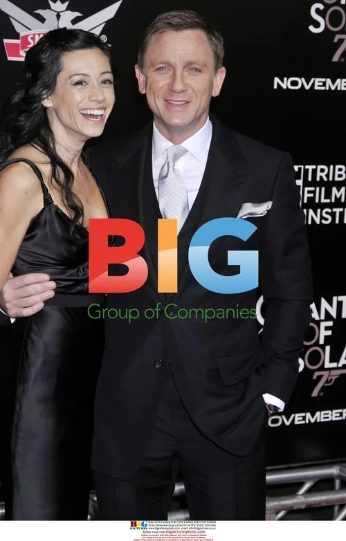 Satsuki Mitchell and Daniel Craig at 'Quantum of Solace' Premiere
