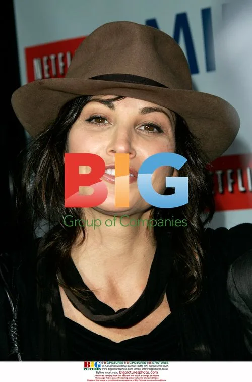 GINA GERSHON at 'Milk' premiere