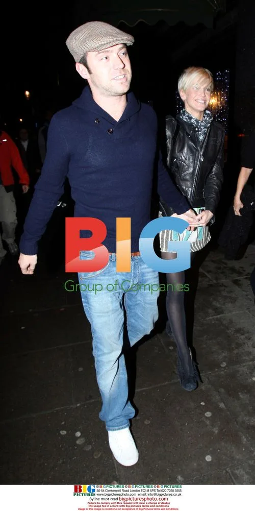 Sarah Harding Shopping for Birthday