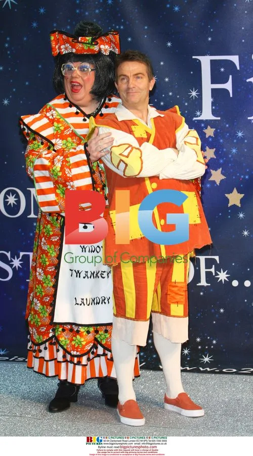 Bradley Walsh at First Family Panto Photocall