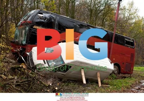 Accident involving bus carrying The Roots