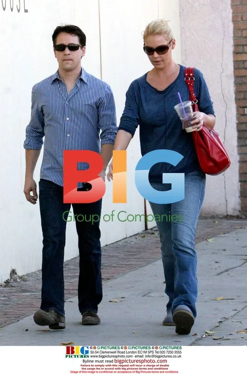 Katherine Heigl and T.R. Knight shop in West Hollywood
