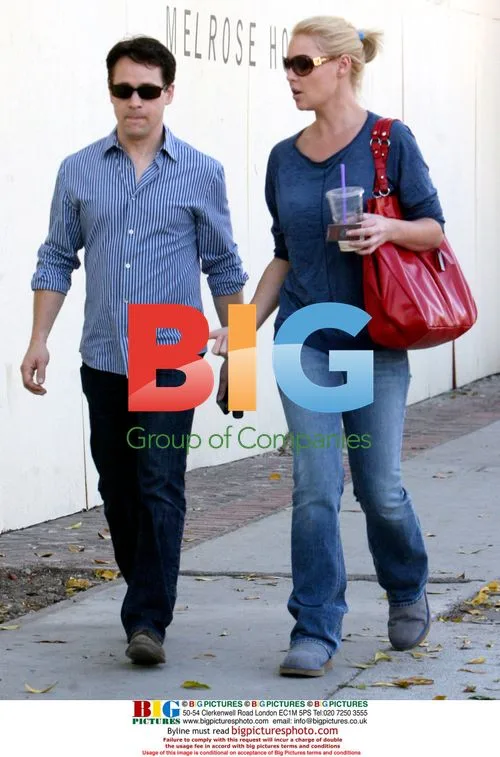 Katherine Heigl and T.R. Knight Shopping