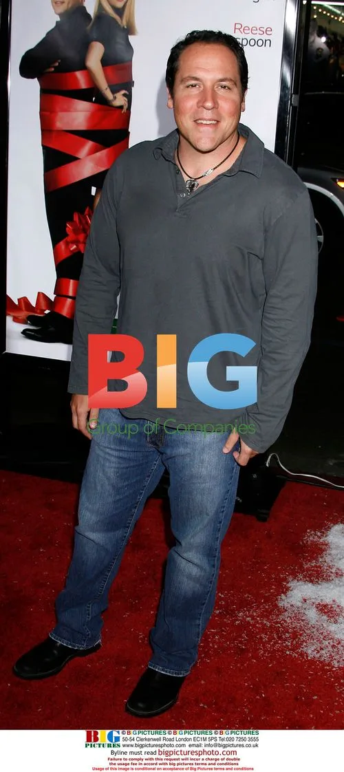 Jon Favreau at "Four Christmases" Premiere