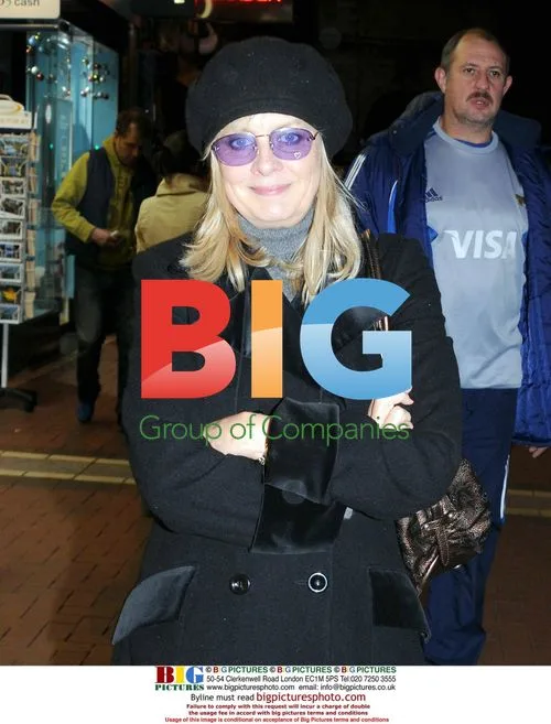 Twiggy Spotted in Dublin Wearing Glasses