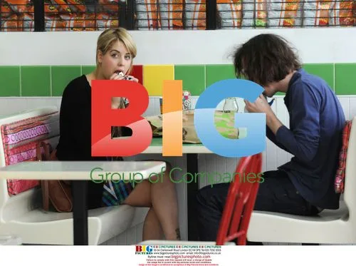 Peaches Geldof and Husband Grab Lunch Before Concert