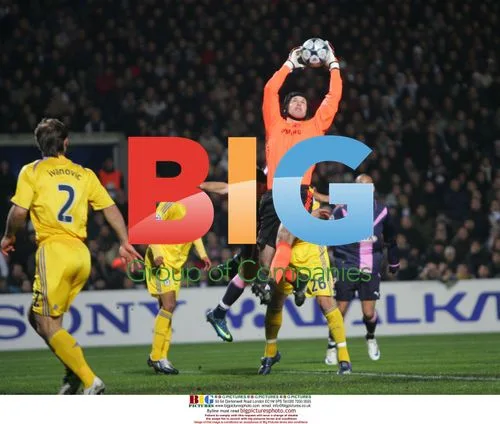 Petr Cech in Chelsea v Bordeaux Champions League match