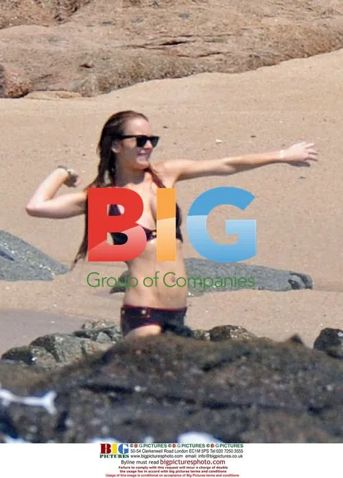 Lindsay Lohan and Samantha Ronson at the Beach