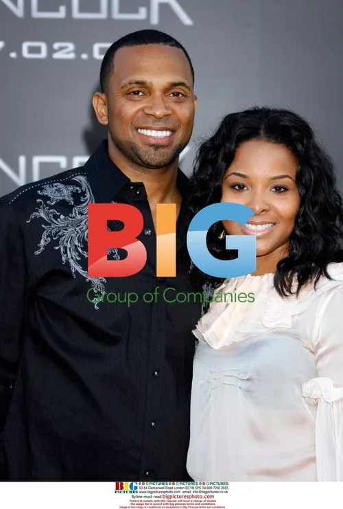 Mike Epps and wife Michelle at "Hancock" premiere