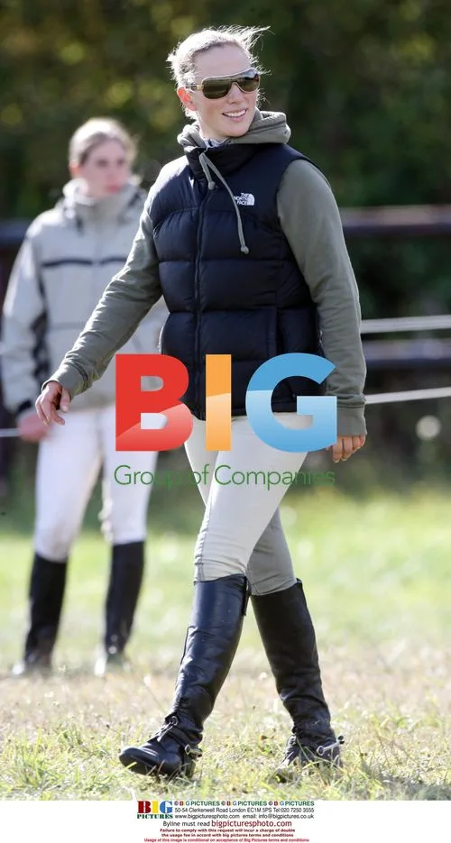 Zara Phillips Tumbles at Horse Competition