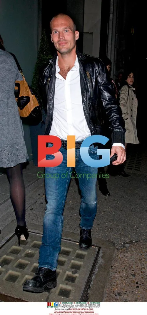 Freddie Ljungberg leaves Nobu with mystery lady