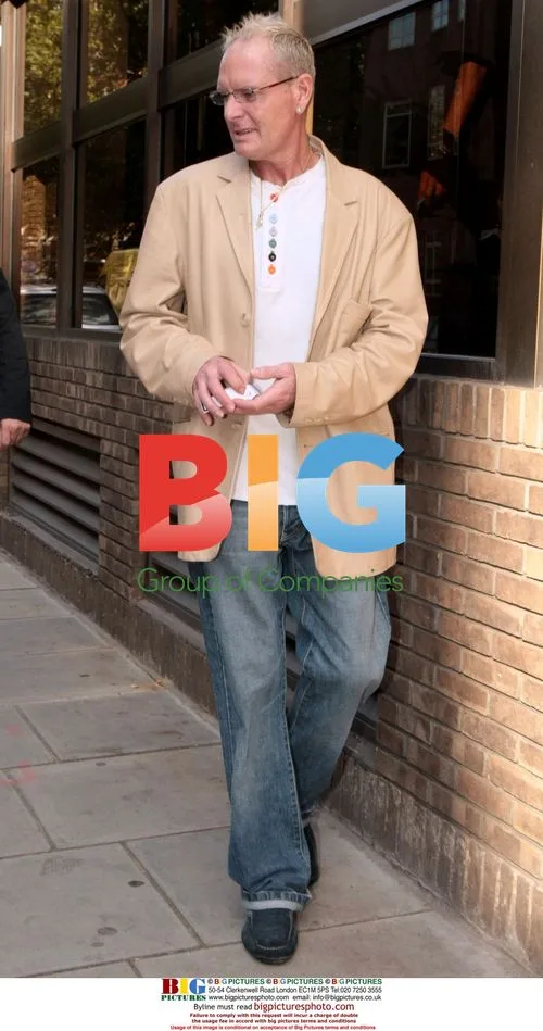 Paul Gascoigne goes for walk with friend