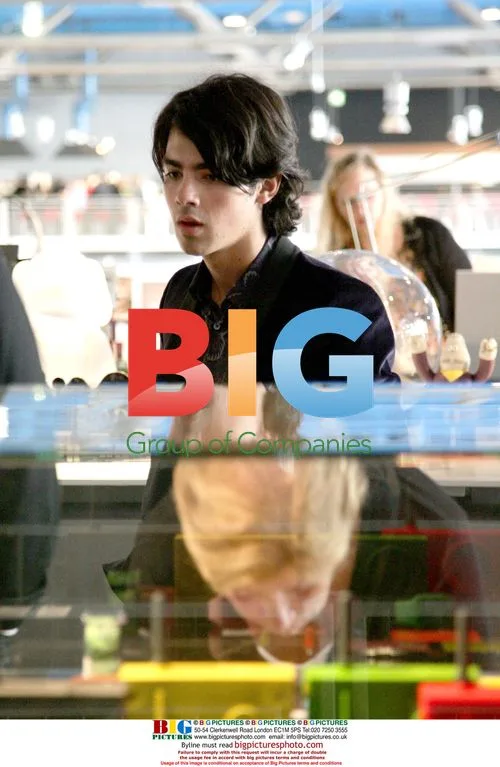 Jo Jonas Visits Centre Pompidou in Paris