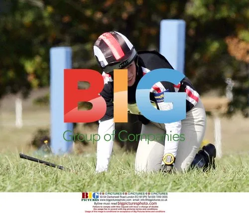 Zara Phillips tumbles at horse competition