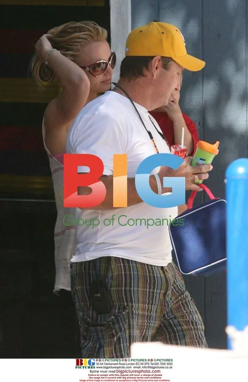Britney Spears picks up son Jayden