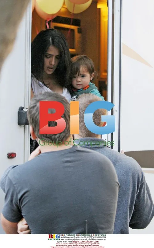 Salma Hayek Shows Cleavage on '30 Rock' Set