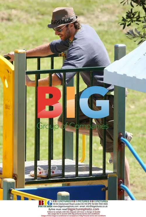 Hugh Jackman and family at Bronte Beach