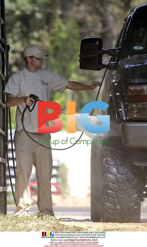 Casey Aldridge Washes Truck Given by Jamie Lynn