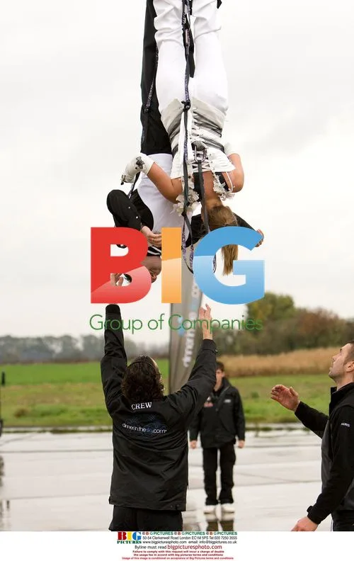 Couple Marries Suspended 50 Meters Above Ground