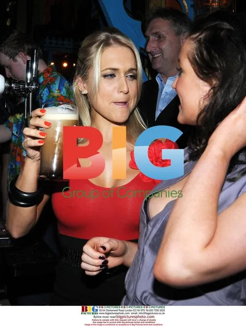 Flanagan & Pearson as busty barmaids