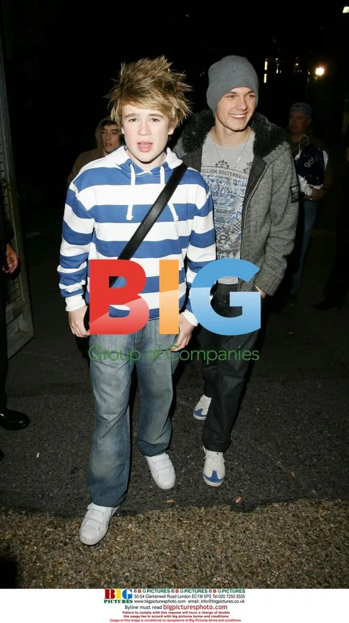 Eoghan Quigg leaves X Factor live show