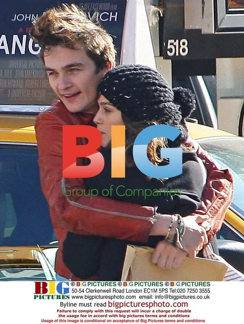 Keira Knightley and Rupert Friend Cuddle in NYC