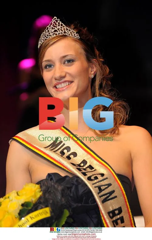 Miss Belgian Beauty finalist Yoni Mous at 2008 pageant finale