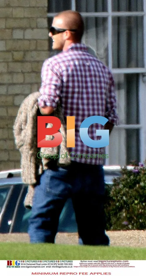 Beckhams Film New DVB Clothes Range