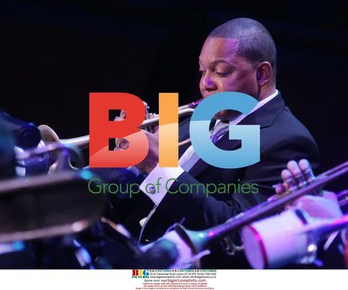 Wynton Marsalis performs at 2009 NEA Jazz Masters Awards