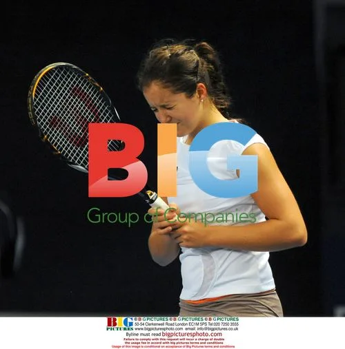 Laura Robson loses first WTA match