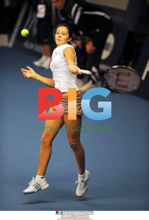 Laura Robson Loses First WTA Tour Match