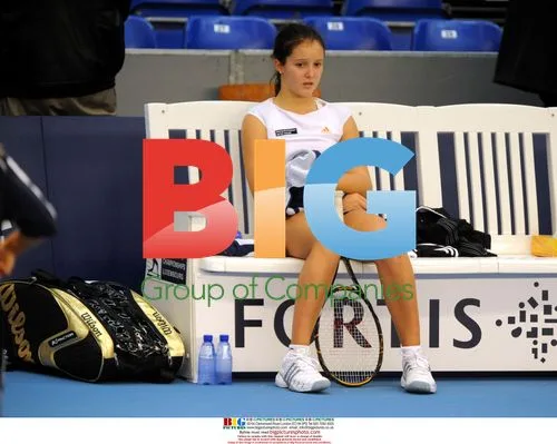 Teen tennis star Laura Robson frustrated after WTA loss