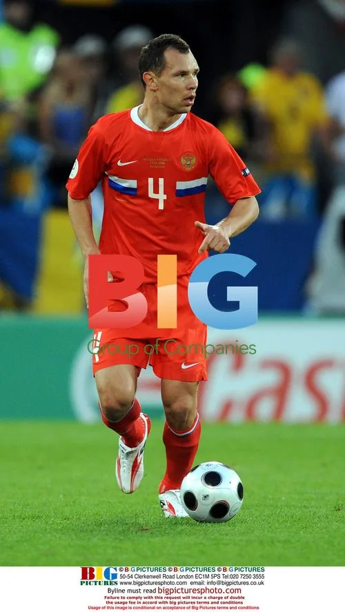 Sergei Ignashevich (RUS) in action