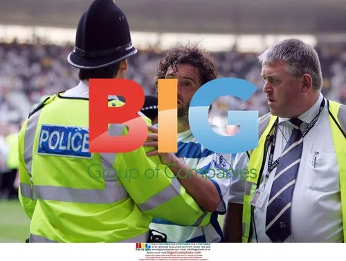 Stephen Hunt has run-in with police at Derby vs Reading