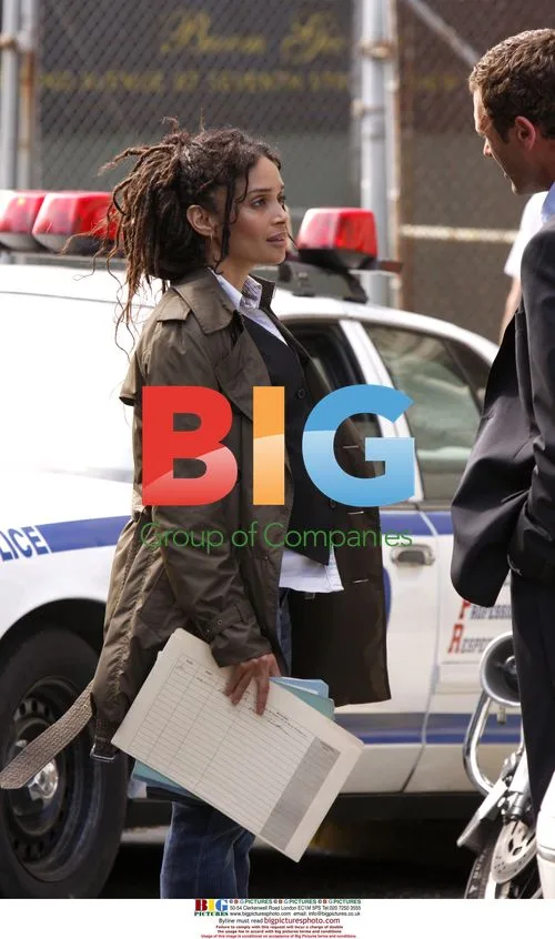 Lisa Bonet and Michael Bertolini on 'Life on Mars' set