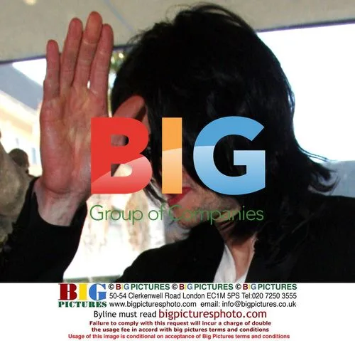 Michael Jackson Visits Antique Shops in West Hollywood