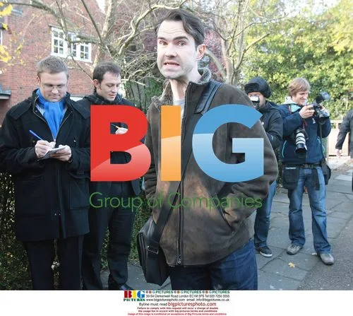 Jimmy Carr visits Jonathan Ross' home