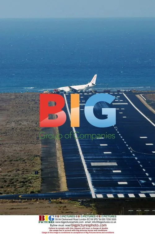 Plane skids off runway in Lanzarote