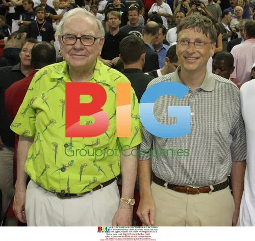 Buffett and Gates at USA vs Canada Basketball Game