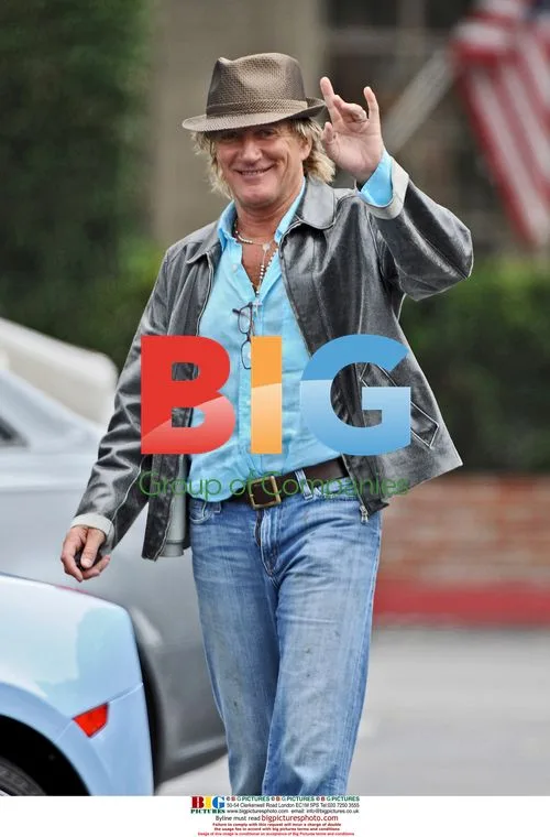 Rod Stewart and son Sean have brunch