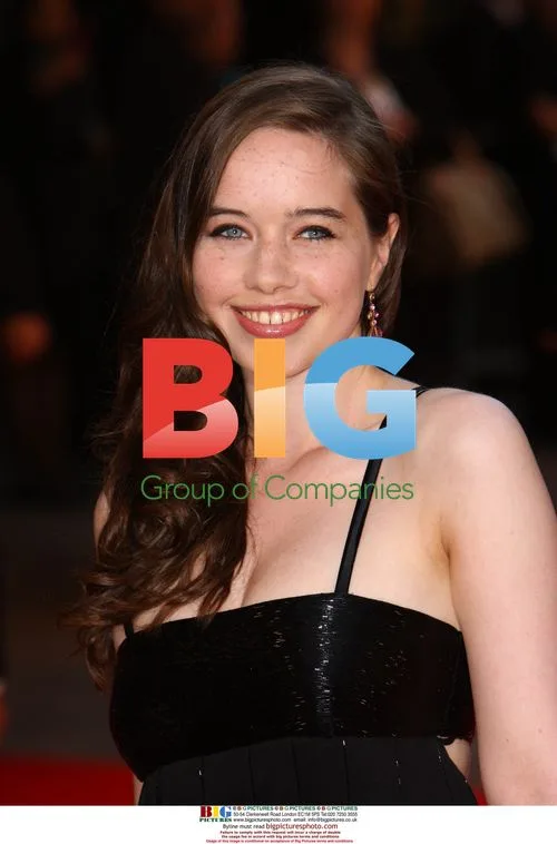 Anna Popplewell at "The Duchess" Premiere