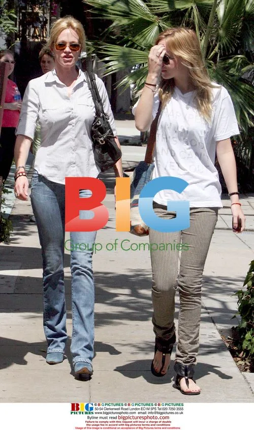 Melanie Griffith and daughter Dakota lunch at The Ivy