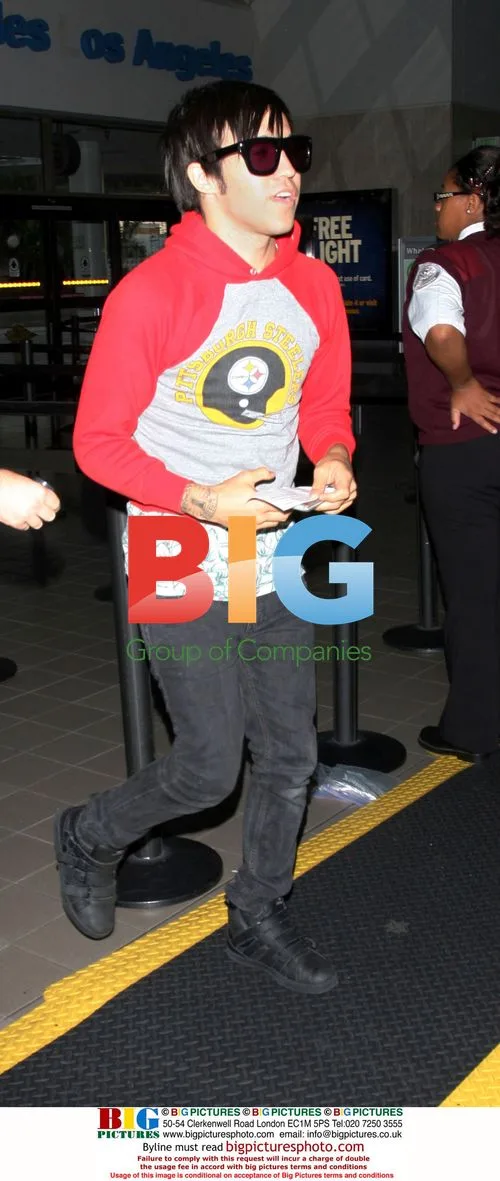 Pete Wentz Arriving at LAX