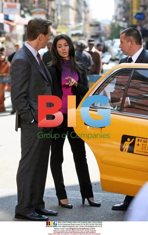 Without A Trace Cast on Set