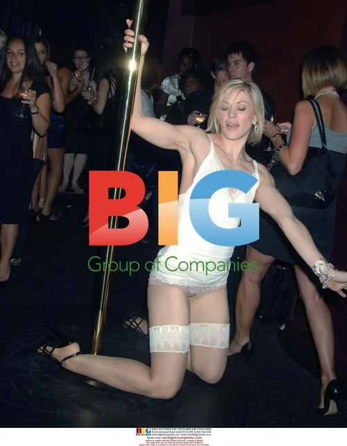 Pole dancers unveil Yummie Tummie shapewear