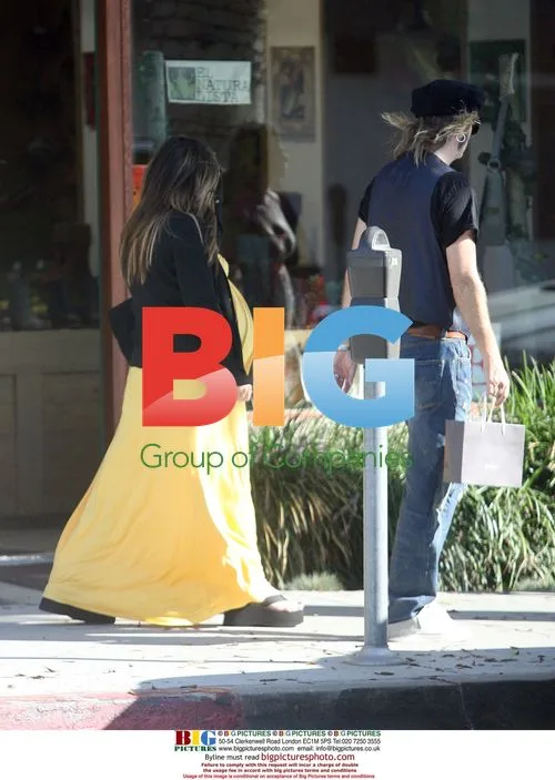 Lisa Marie Presley out shopping with husband