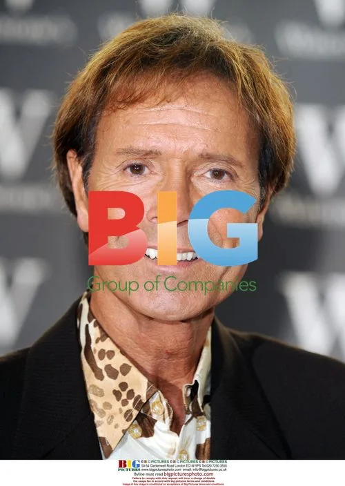 Sir Cliff Richard signs autobiography